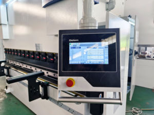 Prensa Plegadora Hidráulica CNC Automática SANXIN de 60T, 160T, <span class=keywords><strong>220</strong></span> Toneladas para Plegado de Metal, Acero y Aluminio con Control DA53T - Product Image 3