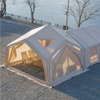 Grande tente gonflable de partie de famille de cube en air avec l'isolement extérieur d'hiver de camping