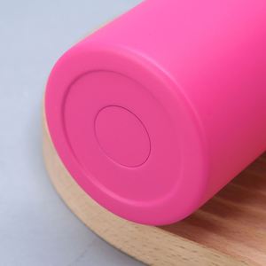 กระบอกน้ำเก็บความเย็นสุญญากาศสองชั้น สีชมพูร้อนแรง รุ่น K105 ปราศจากสาร BPA ป้องกันการรั่วซึม เหมาะสำหรับเล่นกีฬา ออกกำลังกาย พกพาไปข้างนอก มีหูหิ้ว ทำจากสแตนเลส ขนาด 40 ออนซ์ - Product Image 4