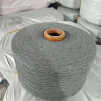 Fil de coton recyclé et teint 20/2 et 16/2 pour le tricot de smocks et de kentés au Burkina Faso et au Ghana
