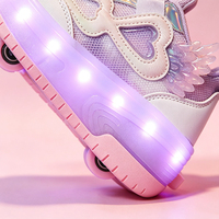 Chaussures à roulettes LED pour enfants, roues en PU, boucle rotative, baskets unisexes pour garçons et filles, chaussures de patinage d'extérieur, vente en gros Ruidongle
