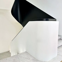 Escalier en spirale moderne en acier et métal pour intérieur, avec marches en bois, pour villa