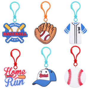 พวงกุญแจยางพีวีซีพิมพ์ลายการ์ตูนอนิเมะ 2 มิติ แบบขายส่ง กันน้ำ น้ำหนักเบา ของตกแต่งคริสต์มาส สไตล์วินเทจ ลายเบสบอล - Product Image 1