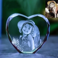 Decoración de Mesa Personalizada, Grabado Láser, Forma de Corazón, Patrón Floral, Marco de Fotos de Cristal para Familia, Estilo Amoroso Personalizado, Boda UV