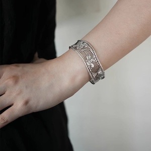 Nouveau Bracelet Ouvert en Fibre de Gardenia Style Chinois, en Alliage de Zinc, Bijou de Fête Été 2025 - Product Image 3