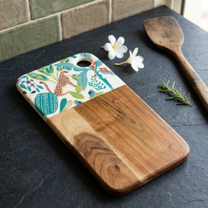 Planche à découper rectangulaire en bois d'acacia avec poignée, planche à découper de cuisine, 2 cm d'épaisseur, finition naturelle moderne, passe au lave-vaisselle, écologique - Product Image 3