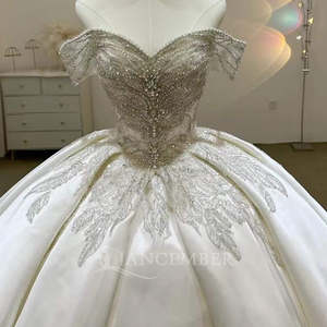 ชุดแต่งงานทรงบอลกาวน์สีไอวอรี่ประดับเลื่อมพร้อมเชือกผูกด้านหลัง  แบบมีชายกระโปรงยาว  ชุดเจ้าสาว  รุ่น Lsjj93 - Product Image 6
