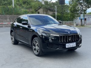 El <span class=keywords><strong>Precio</strong></span> <span class=keywords><strong>de</strong></span> Exportación del Automóvil <span class=keywords><strong>de</strong></span> Gasolina Profesional <span class=keywords><strong>Maserati</strong></span> Levante 3.0T Edición Estándar 2018 Es Bajo - Product Image 3