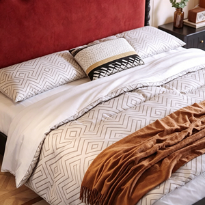 Premium Black Solid Wood Bed Frame French Vintage Wavy Red Velvet Upholstered Headboard Comfortable Bedroom Furniture Stable Hom - Product Image 4