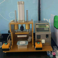 Modèle de laboratoire manuel semi-automatique remplaçable, machine à dosettes de lessive pour la fabrication d'échantillons