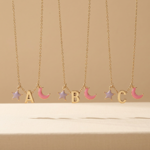 Collier délicat en acier inoxydable plaqué or 18 carats N14Y avec initiale, breloques étoile et lune en émail rose, personnalisé, tendance, céleste - Product Image 2