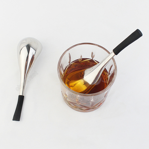 Новый дизайн: Набор больших металлических камней для виски, многоразовые охлаждающие камни, подарочный набор из 2 штук для любителей виски - Product Image 3