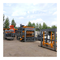 Machine de fabrication de briques creuses en béton HongFa Qt12-15, ligne de production de blocs de ciment hydrauliques entièrement automatiques de grande taille pour usine