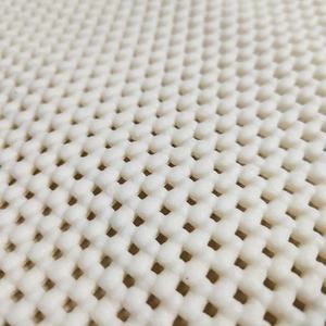 FOOTCARE - Acolchado de PVC Tejido para Alfombras, Cortable, Antideslizante, Antimicrobiano, Apto para Mascotas, Modelo Fabricado a Máquina - Product Image 3