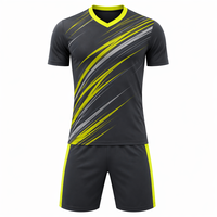 Set Jersey Sepak Bola Custom Sublimasi Seragam Sepak Bola Lengkap Bahan Bernapas Pakaian Latihan Tim Pria Pabrik OEM