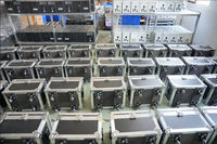 MOWL Lot de 4 Machines à Étincelles Froides 750W avec Télécommande DMX et Flight Case