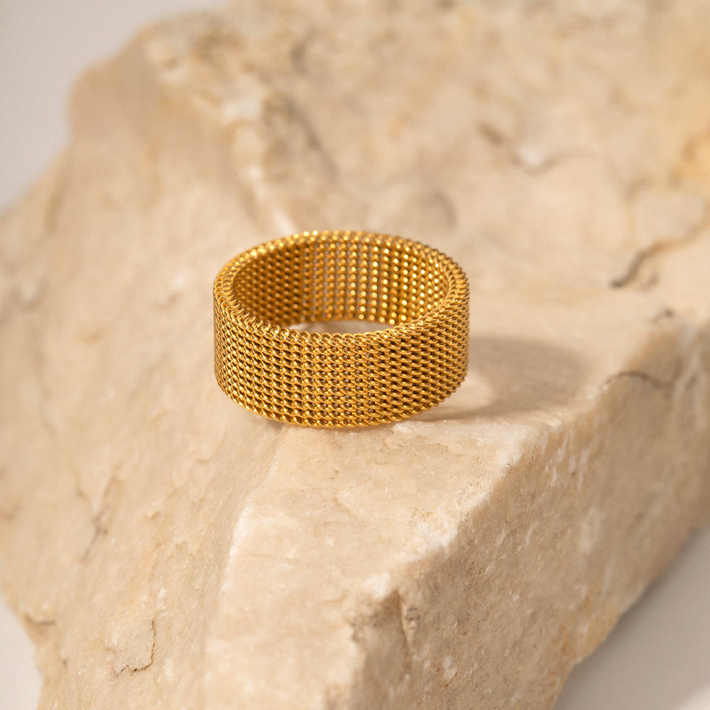18K Gold Plated Ring Elegant Stainless Steel Band