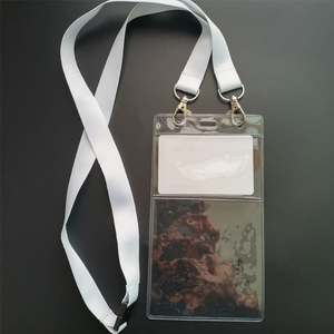 Porte-<span class=keywords><strong>badge</strong></span> en PVC extra large personnalisé Matériau souple transparent avec <span class=keywords><strong>pochette</strong></span> pour carte d'identité en métal Pochettes pour exposition <span class=keywords><strong>de</strong></span> conférence - Product Image 2