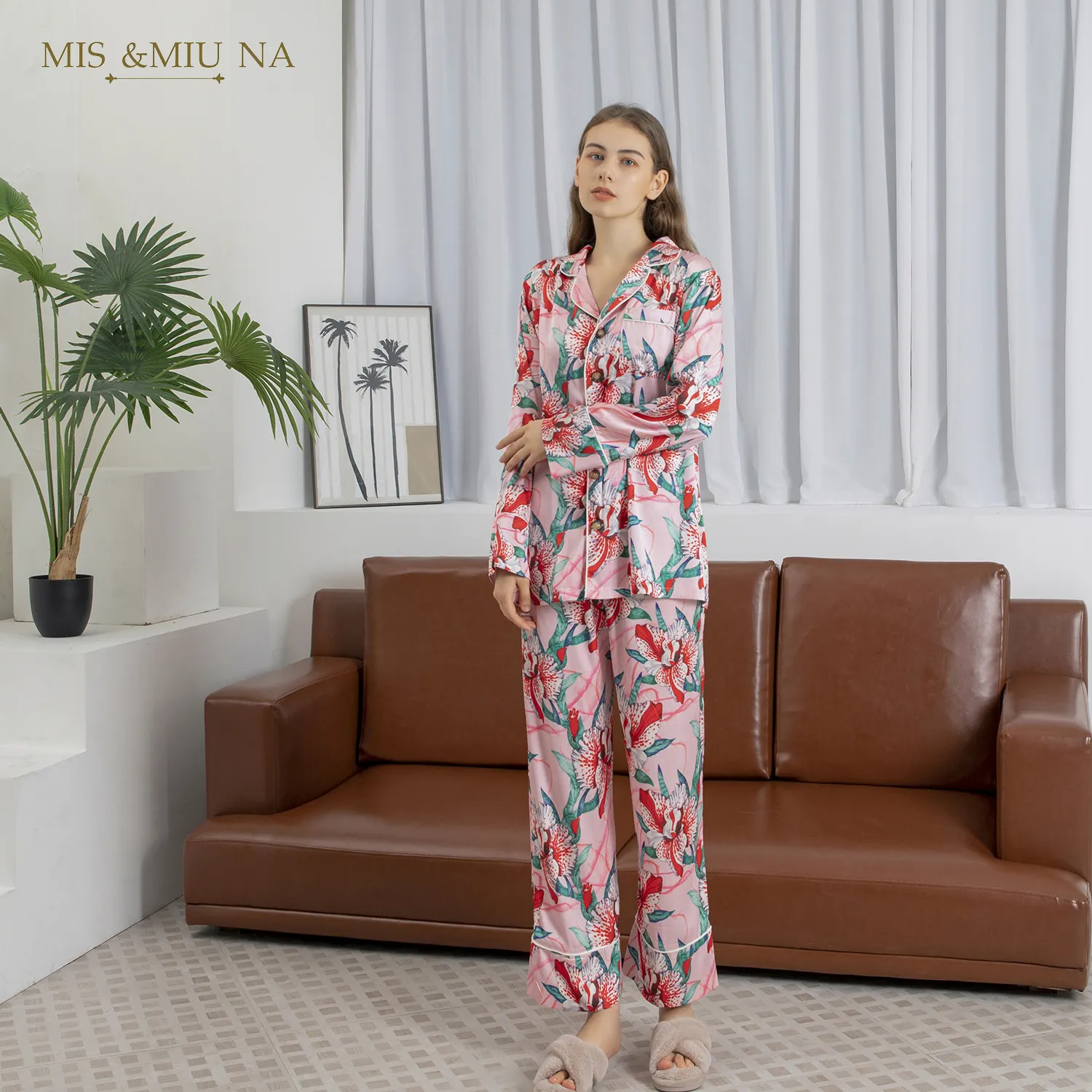 High Quality Long Sleeve Elegant Silk Pajamas Pink Flower Sleepwear Set For Women