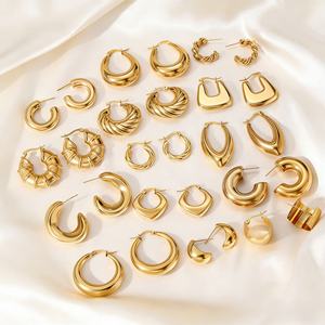 Pendientes de Aro en Forma de C de Acero Inoxidable Chapados en Oro de 18k de Alta Calidad para Mujer, Joyería Hipoalergénica - Product Image 4