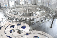 Ligne de production clé en main de A à Z pour usine d'eau minérale en bouteille