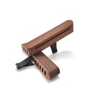 Diffuseur de parfum en bois pour voiture, clip de ventilation, bâtonnets en noyer noir, désodorisant pour sortie d'air automobile, support d'aromathérapie 100% naturel