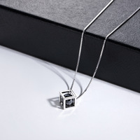 Collier pendentif en forme de cube de Rubik en moissanite noire de 8*8 mm, argent sterling S925, collier élégant pour femmes, vente en gros d'usine