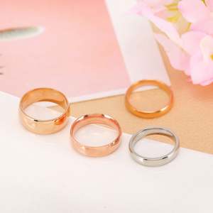 Anillo de Boda Clásico de Acero Inoxidable con Logotipo Personalizado, Color Oro Rosa de 18K, Pulido Brillante, para Hombre y Mujer, Gran Venta - Product Image 3