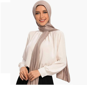 Premium Long Jersey Hijab Bufanda para mujer Primavera Temporada Algodón Musulmán Hijab - Product Image 1