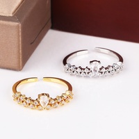 Nouvelle mode, bijoux en cuivre plaqué or 18 carats, anneaux de doigt ajustables, anneaux en cristal de zircon, anneaux à breloques en forme de cœur, pierres précieuses pour femmes