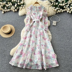 Robe en dentelle florale à manches longues et taille haute, style jeune et mignon, à prix compétitif pour filles - Product Image 4
