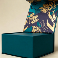 Boîte cadeau rigide magnétique pliable sophistiquée, conçue pour la présentation de vêtements de luxe, d'accessoires et de bijoux haut de gamme