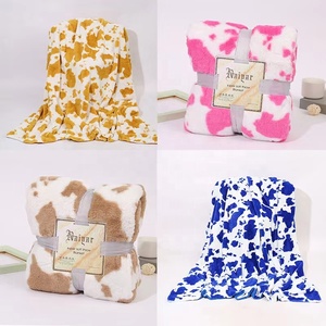 Vente en gros couverture en flanelle imprimée double face impression vache occidentale aztèque plaine double face pour l'hiver personnalisation privée - Product Image 6