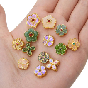 Cuentas de la suerte de ciruela esmaltada chapada en cobre para pulseras de abalorios DIY, collar, accesorios para hacer joyas - Product Image 1