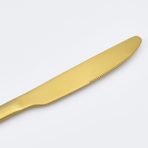 Venta al por mayor <span class=keywords><strong>de</strong></span> fábrica Logotipo personalizado 24 piezas Metal dorado Acero inoxidable Diseño contemporáneo Stock TOPONE Juego <span class=keywords><strong>de</strong></span> <span class=keywords><strong>cubiertos</strong></span> <span class=keywords><strong>con</strong></span> caja dorada - Product Image 3