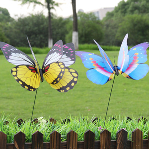 Décoration de jardin en PVC 3D Wen Hope, papillon, piquet extérieur, décoration artistique pour l'aménagement paysager - Product Image 1