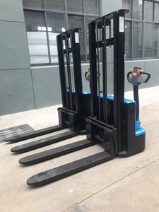 Transpaleta Eléctrica WELIFTRICH de 2000 kg, Ancho de Horquilla de 200 mm, Batería de Iones de Litio Semi-Eléctrica Inteligente, Panel de Visualización con Bloqueo Eléctrico - Product Image 6