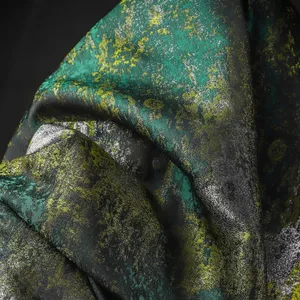 Jacquard rétro jaune-vert à texture irrégulière Brocart Dobby Fabric Yarn Dyed textile métallique