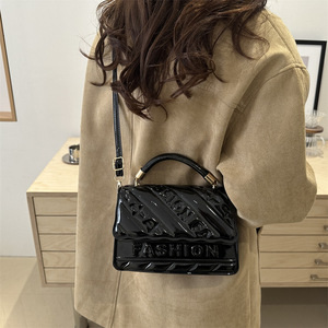 Nuova Borsa a Tracolla Monospalla 2025 dal <span class=keywords><strong>Design</strong></span> Elegante <span class=keywords><strong>e</strong></span> alla <span class=keywords><strong>Moda</strong></span>, Stile Occidentale, Tinta Unita, Fresca <span class=keywords><strong>e</strong></span> Portatile, con Texture Distintiva - Product Image 4