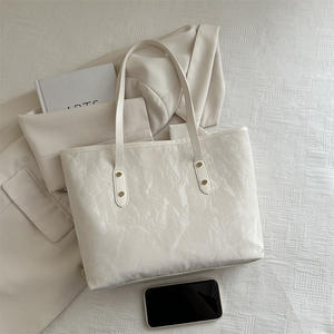 Compact Waterproof Tote <b>Bag</b> for Women with Chains Zipper Closure Versatile Casual Style for <b>College</b> Students - Product Image 5