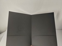Carpeta de bolsillos de presentación reciclada Impresión de lino negro Logotipo de oro brillante Carpetas de papel A4 personalizadas Carpeta de archivos de 2 bolsillos