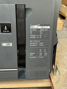 อุปกรณ์ควบคุมระบบอัตโนมัติอุตสาหกรรมของแท้ใหม่เอี่ยมเซอร์กิตวงจรเบรกเกอร์ H1 Nw12ประหยัดค่าใช้จ่าย1200A ไมโครลอจิก3P <span class=keywords><strong>2</strong></span>. - Product Image 3