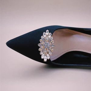 Clips Decorativos para Zapatos de Tacón Alto, Extraíbles, con Diseño de Hoja Tridimensional de Doble Capa, para Bodas, Fiestas y Eventos - Product Image 4
