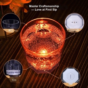 Verres à flûte lumineux à <span class=keywords><strong>LED</strong></span> changeant de couleur pour la décoration d'ambiance de bar à cocktails, KTV et de fête - Product Image 3