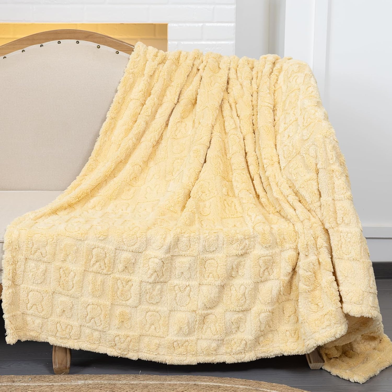 สีเหลือง