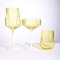 Ensemble de 4 verres à vin à pied long, à nervures verticales, en cristal sans plomb, coupe, gris fumé, écologique, pour la maison