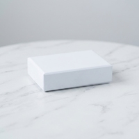 Boîte en carton rigide blanche avec couvercle et fond, personnalisable avec logo, pour emballage cadeau de chocolat, avec mousse