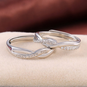 Anello aperto minimalista da donna con design intrecciato a forma di cuore, gioiello alla moda per tutti i giorni - Product Image 3
