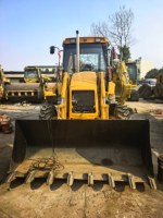 Chargeuse-pelleteuse JCB3CX d'occasion, capacité nominale de 8 tonnes, modèle 2021, moteur de 55 kW et composants hydrauliques de pompe