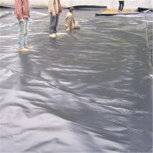 Geomembrane hdpe 1.5 מ "מ gm13 סטנדרטי 0.5 מ" מ שחור hdpe אניה סכר geomembrane לחקלאות ימית - Product Image 1
